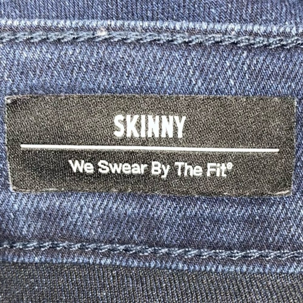 Torrid Denim Cropped Skinny Jeans w/ Stretch Dark Wash Comfort Preshrunk Sz 14R